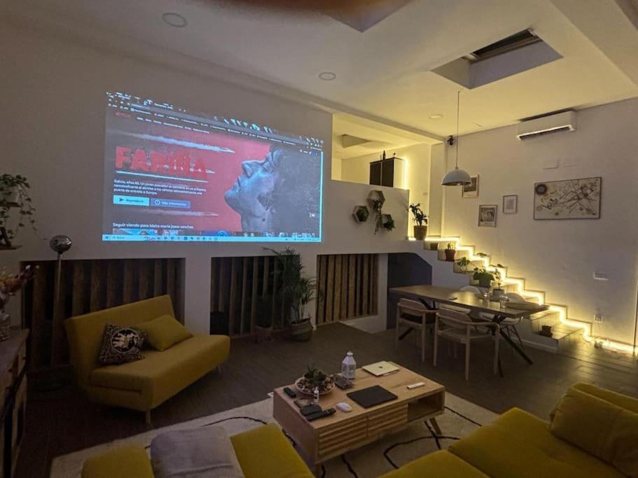 The Special Loft Plaza Castilla Madrid Bagian luar foto